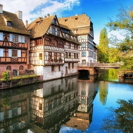 Le Phalsbourg - Escapade Citadine à *